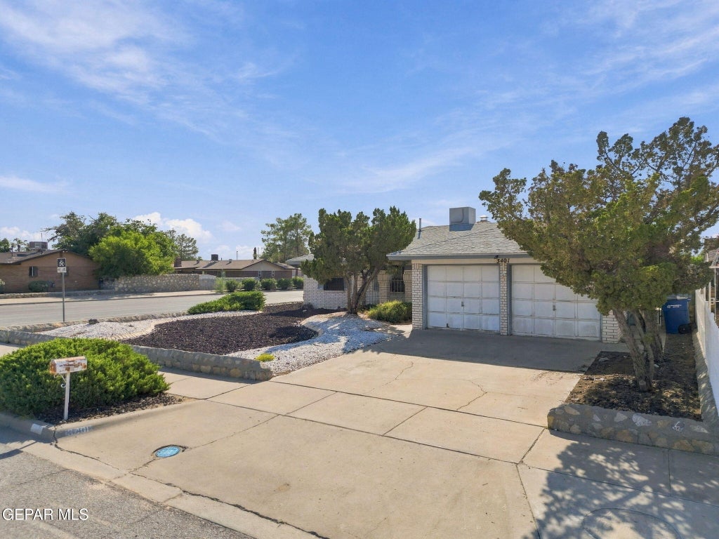 Photo of 3401 ITASCA Street, El Paso, TX 79936 (MLS # 951402)