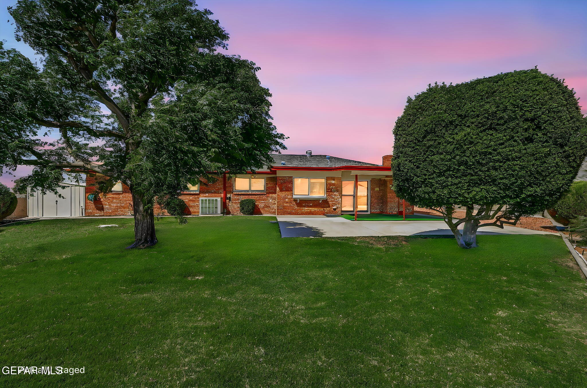 10713 Vista Lomas Drive