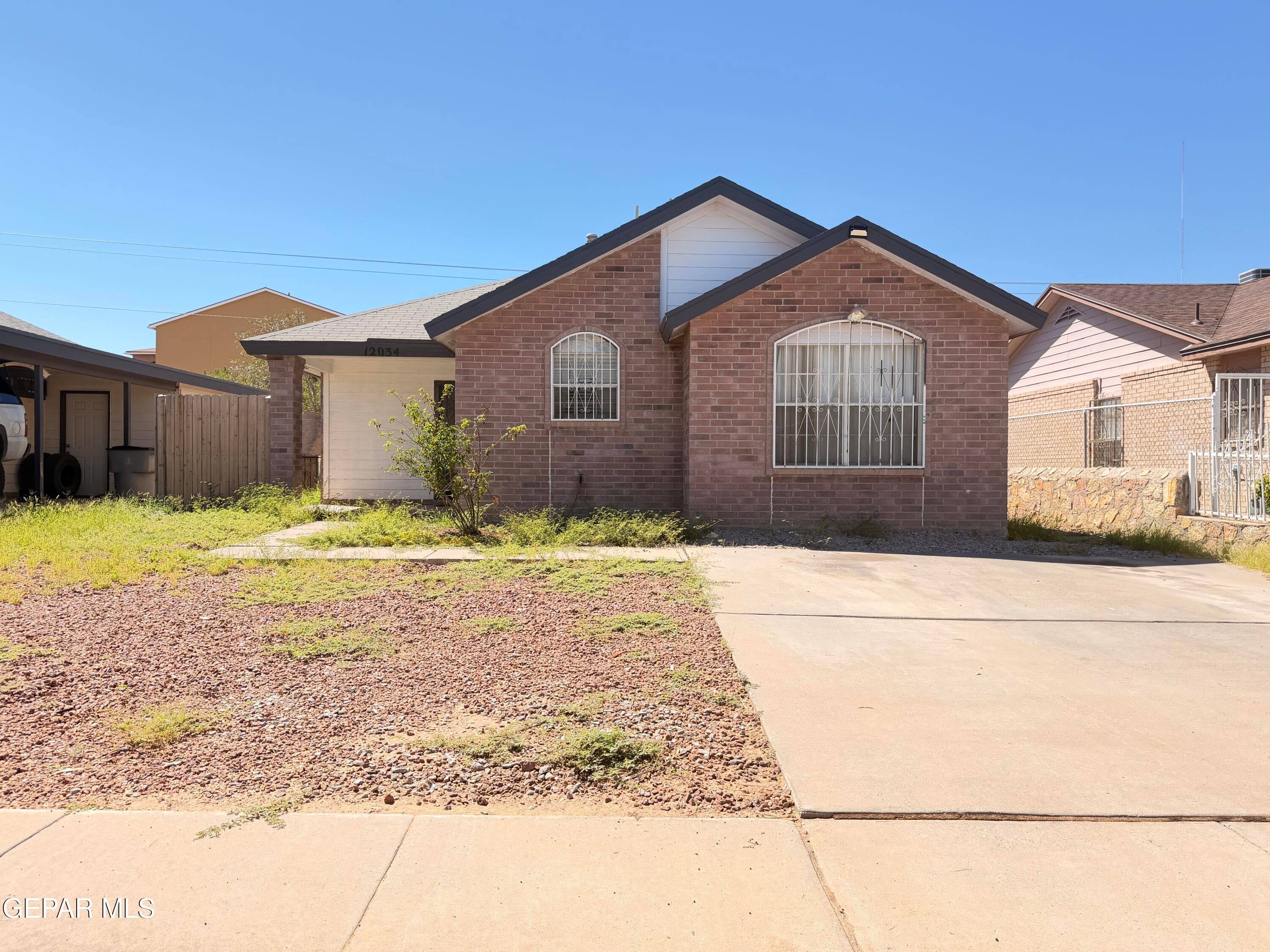 12034 ROYAL WOODS Drive