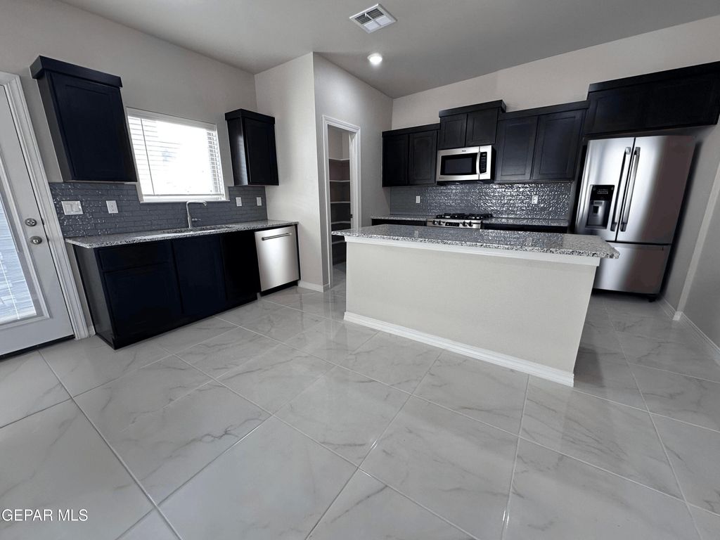 Photo of 12840 GIOVANNI GRAJEDA Avenue, El Paso, TX 79928 (MLS # 936972)