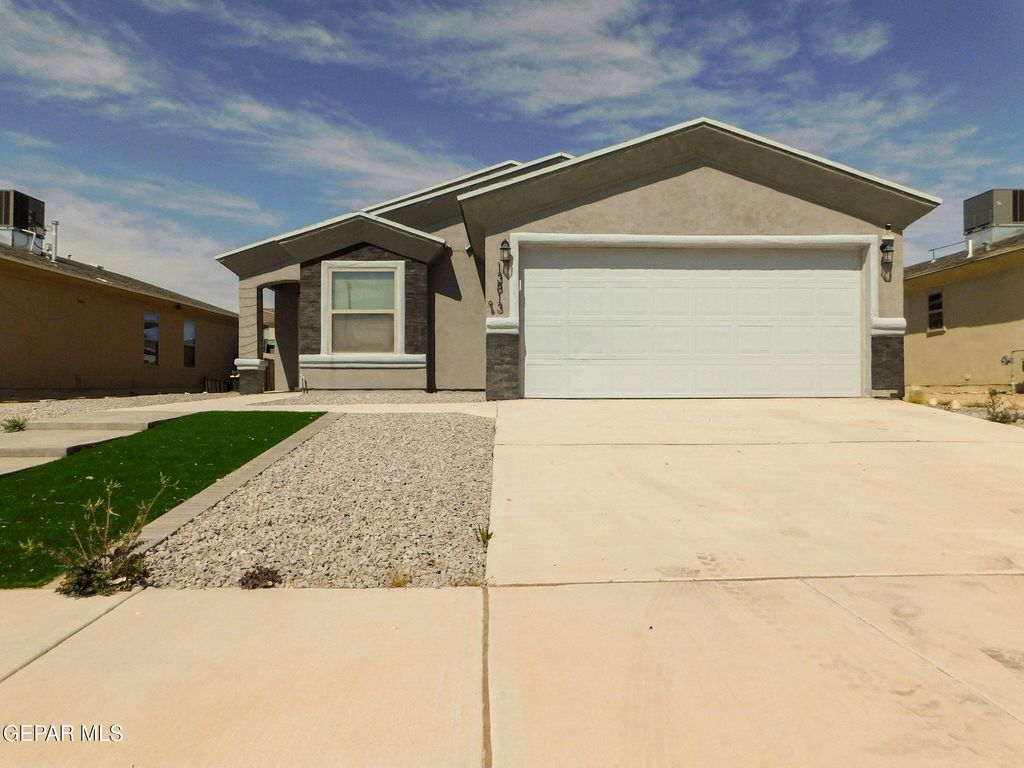 Photo of 13813 Flora Vista Avenue, Horizon City, TX 79928 (MLS # 939952)