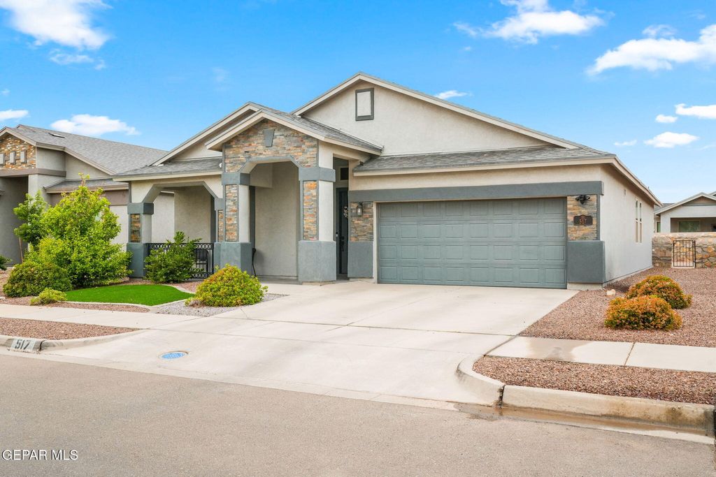 Photo of 517 ISSA Circle, El Paso, TX 79932 (MLS # 942320)