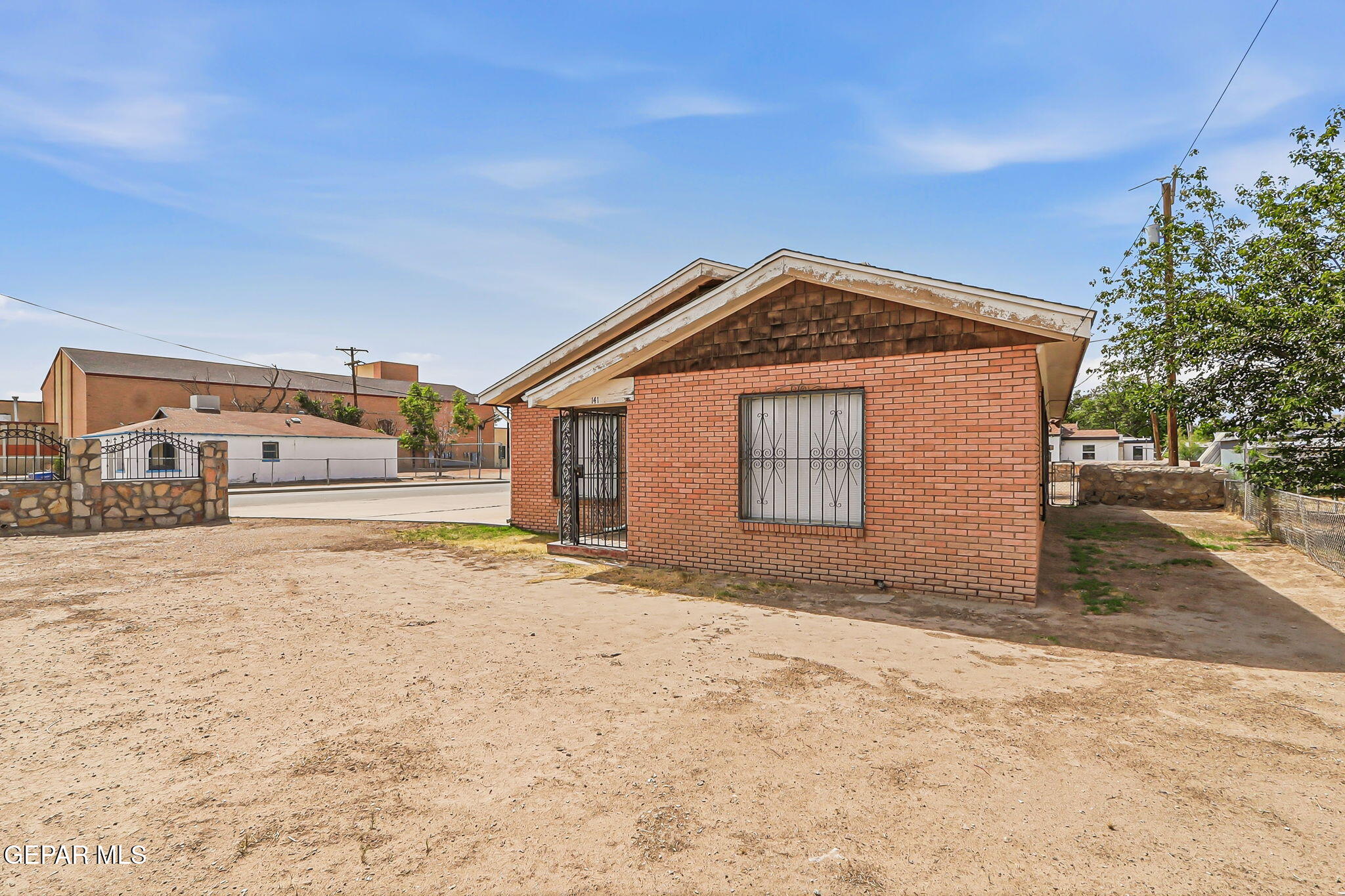 141 DAVIS Drive