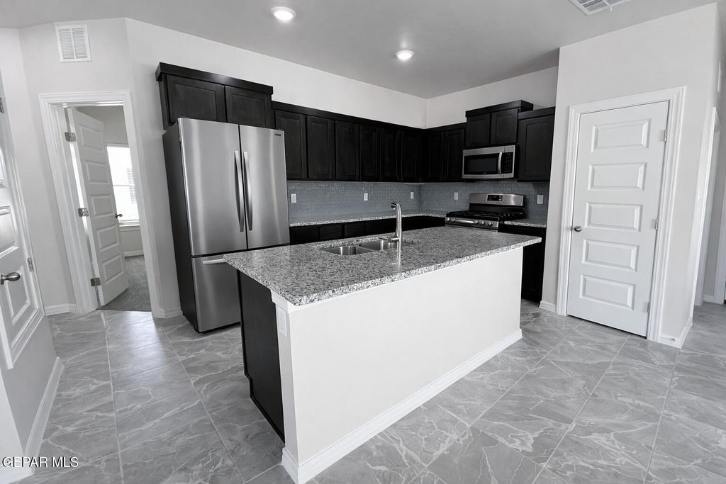 Photo of 13941 LORENZ Avenue, El Paso, TX 79928 (MLS # 941010)