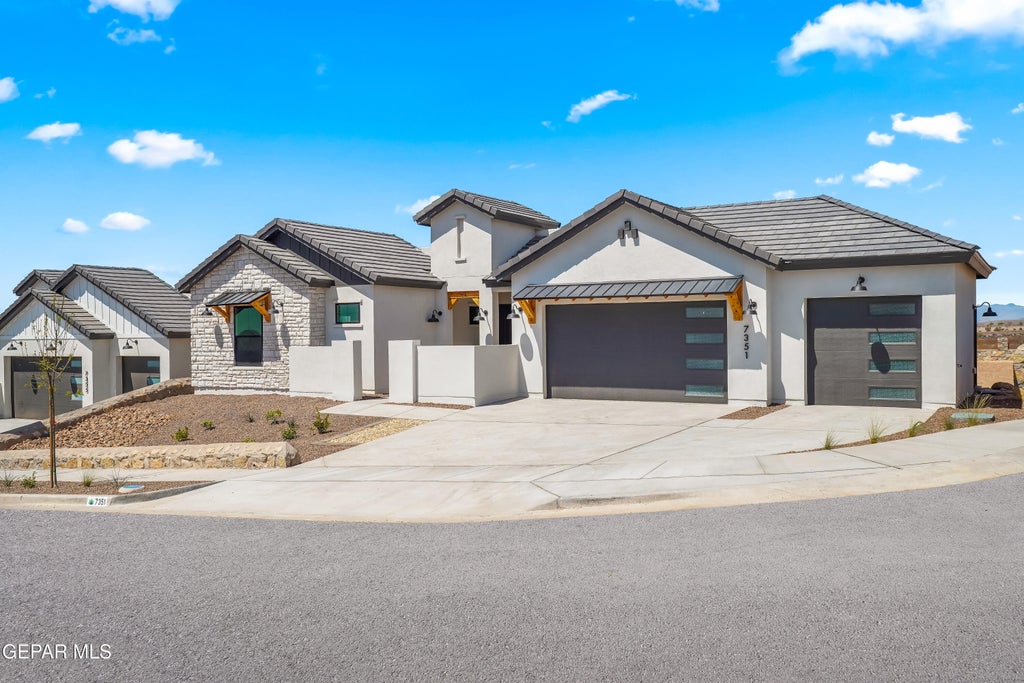 Photo of 14512 Burwood Circle, Horizon City, TX 79928 (MLS # 948268)