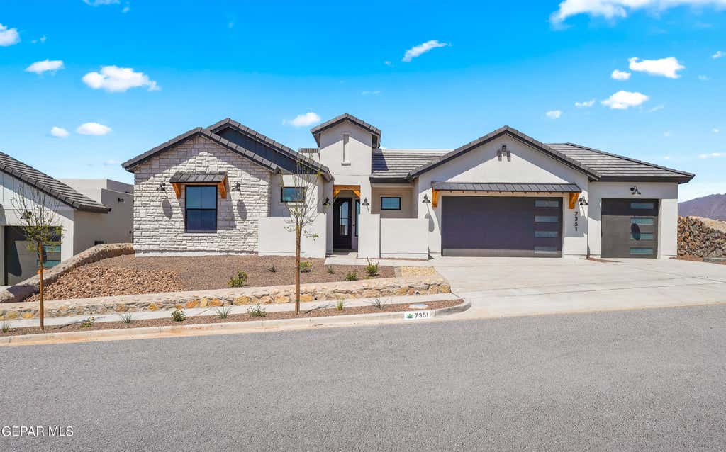 Photo of 14512 Burwood Circle, Horizon City, TX 79928 (MLS # 948268)