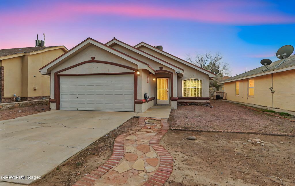 Photo of 404 Ephesus Court, Socorro, TX 79927 (MLS # 938142)