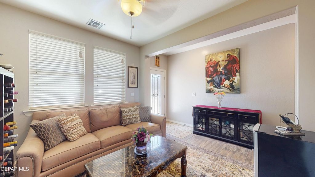 Photo of 129 N Manzanita Drive, El Paso, TX 79928 (MLS # 942552)