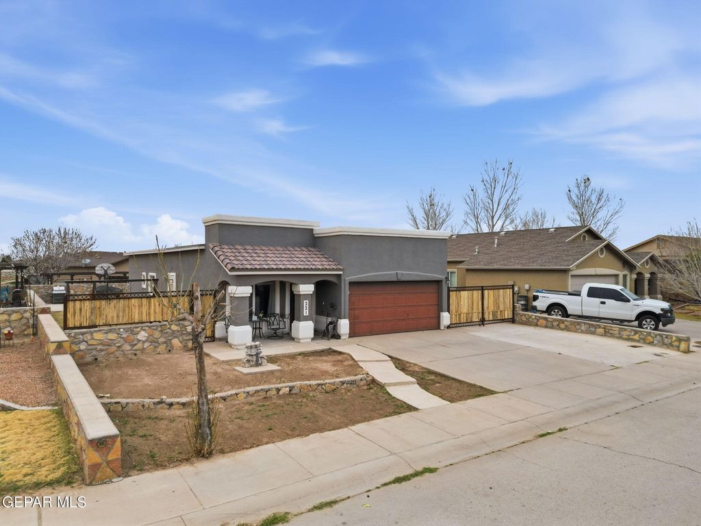 Photo of 221 FLOR EUCHARIS Drive, Socorro, TX 79927 (MLS # 938193)