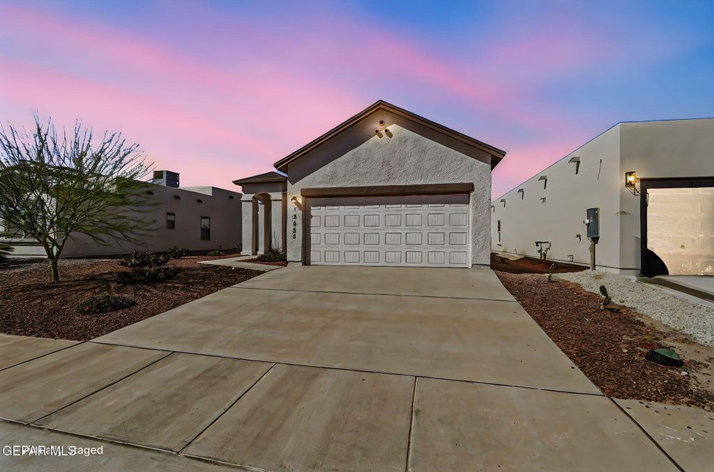 Photo of 13853 October Sky Court, Horizon City, TX 79928 (MLS # 940791)