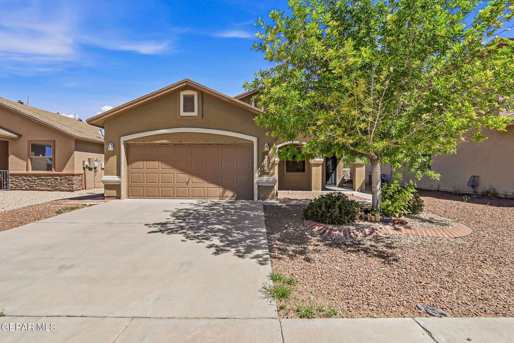 Photo of 12569 WOLF BERRY Drive, El Paso, TX 79928 (MLS # 943745)