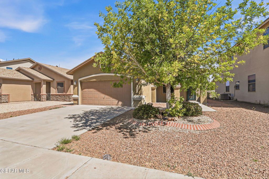 Photo of 12569 WOLF BERRY Drive, El Paso, TX 79928 (MLS # 943745)