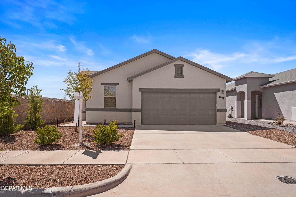 Photo of 1017 Ultrastar Place, Horizon City, TX 79928 (MLS # 951134)