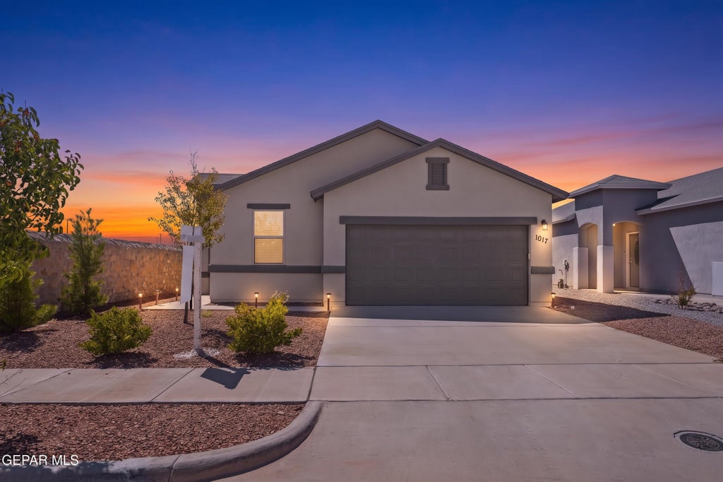 Photo of 1017 Ultrastar Place, Horizon City, TX 79928 (MLS # 951134)