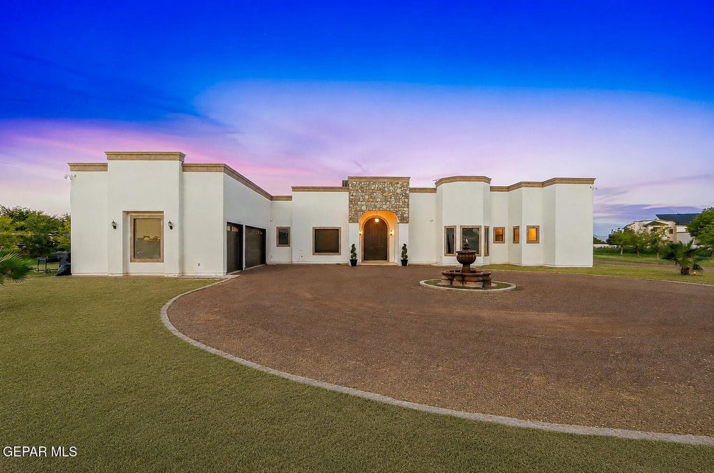 Photo of 6750 Gato Road, El Paso, TX 79932 (MLS # 949184)