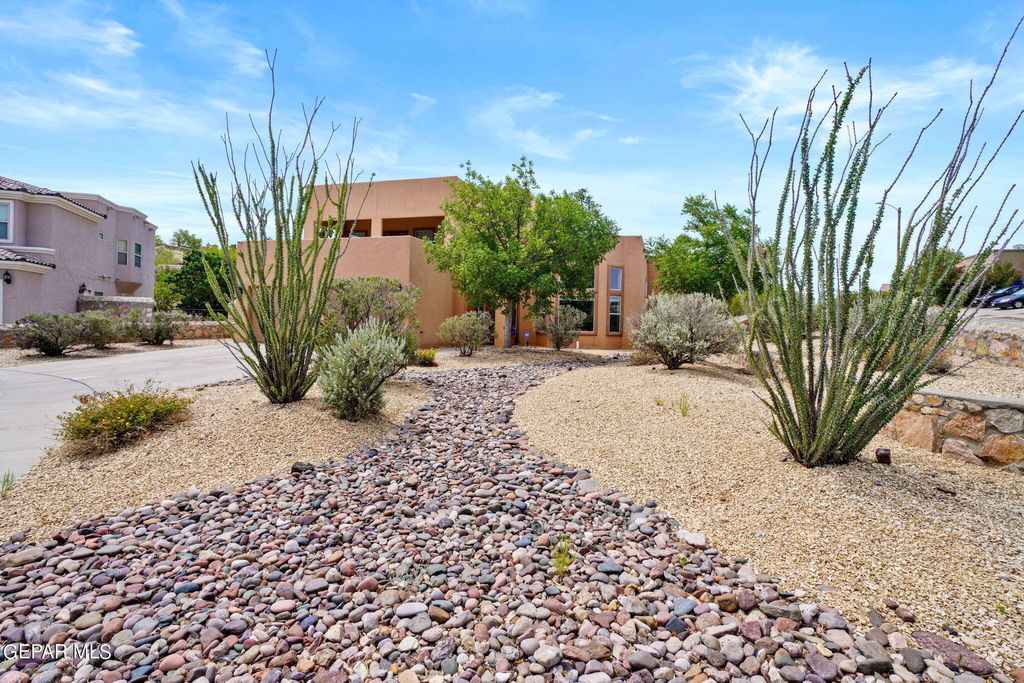 Photo of 6538 LARAMIE RIDGE Lane, El Paso, TX 79912 (MLS # 939510)