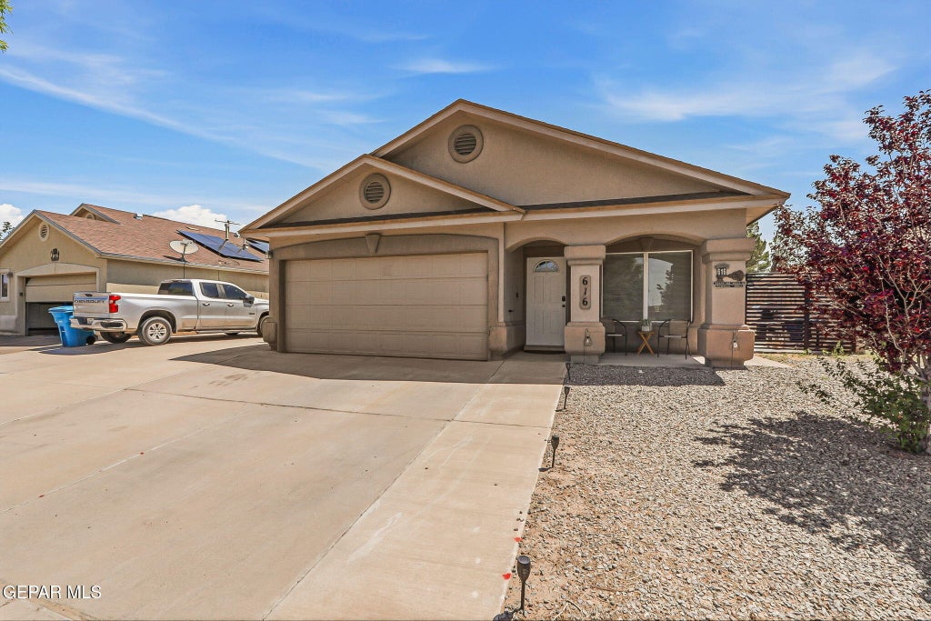 Photo of 616 VILLAS DEL VALLE Road, Socorro, TX 79927 (MLS # 947528)