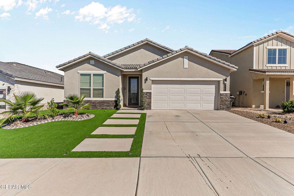 Photo of 13151 Gusart Avenue, El Paso, TX 79928 (MLS # 931368)