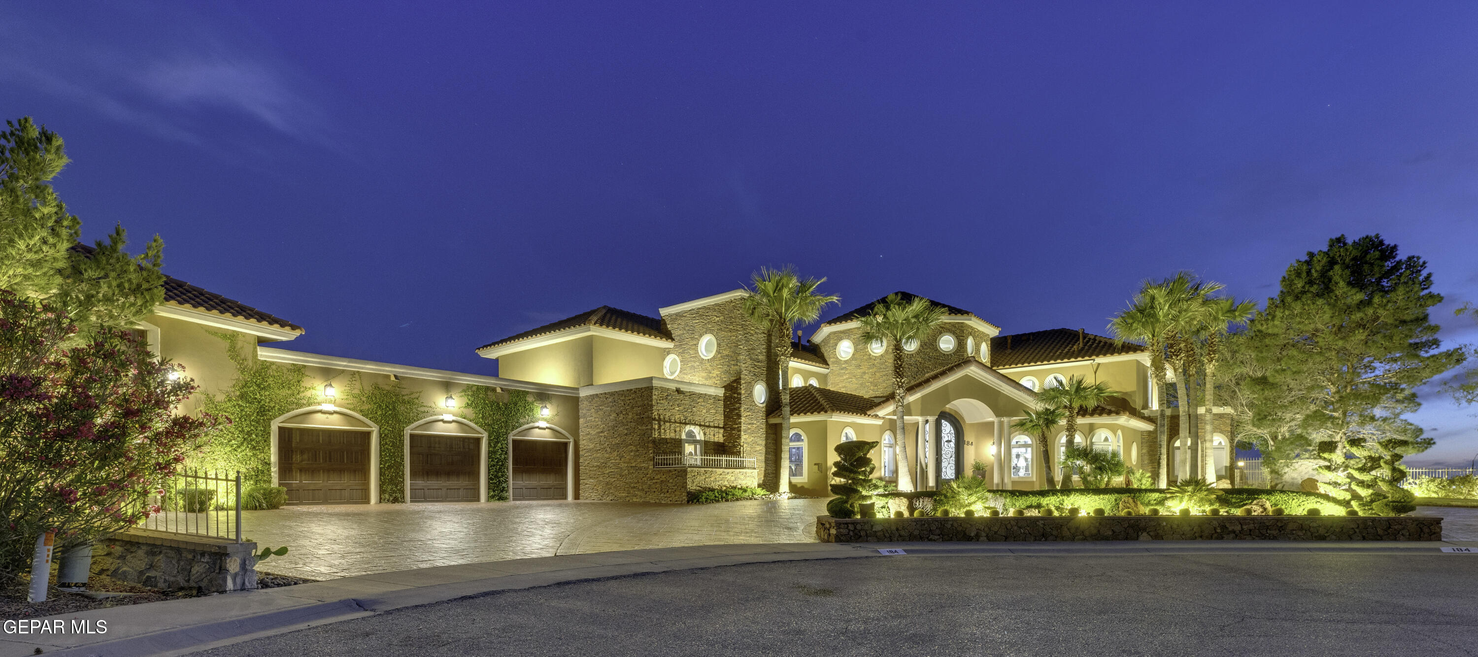 184 CACTUS POINTE Court