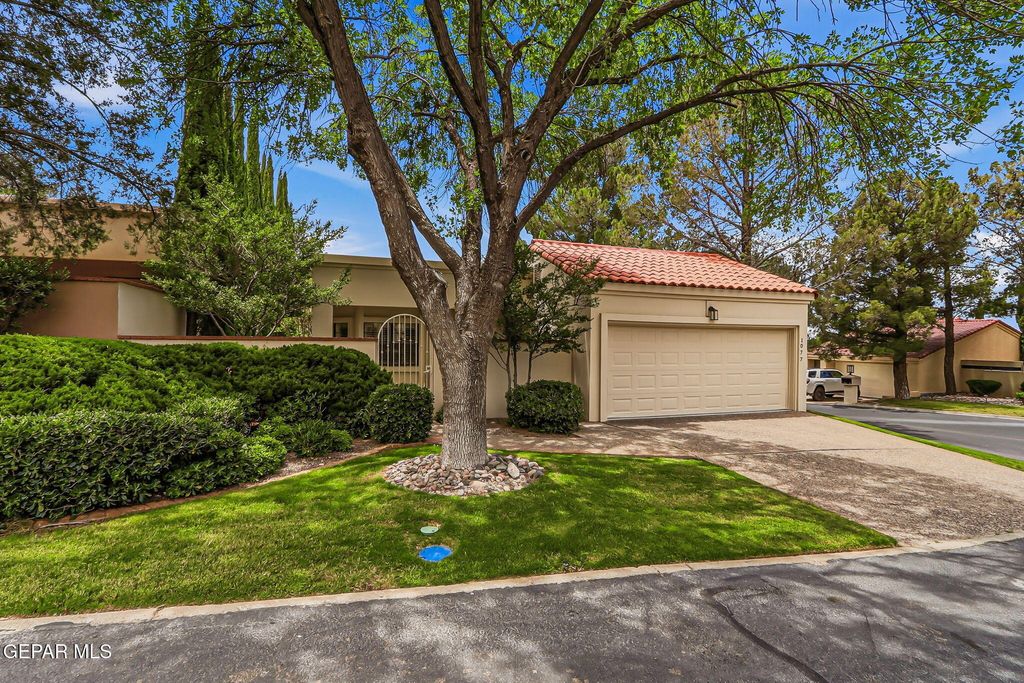 Photo of 1077 LOS JARDINES Circle, El Paso, TX 79912 (MLS # 945347)