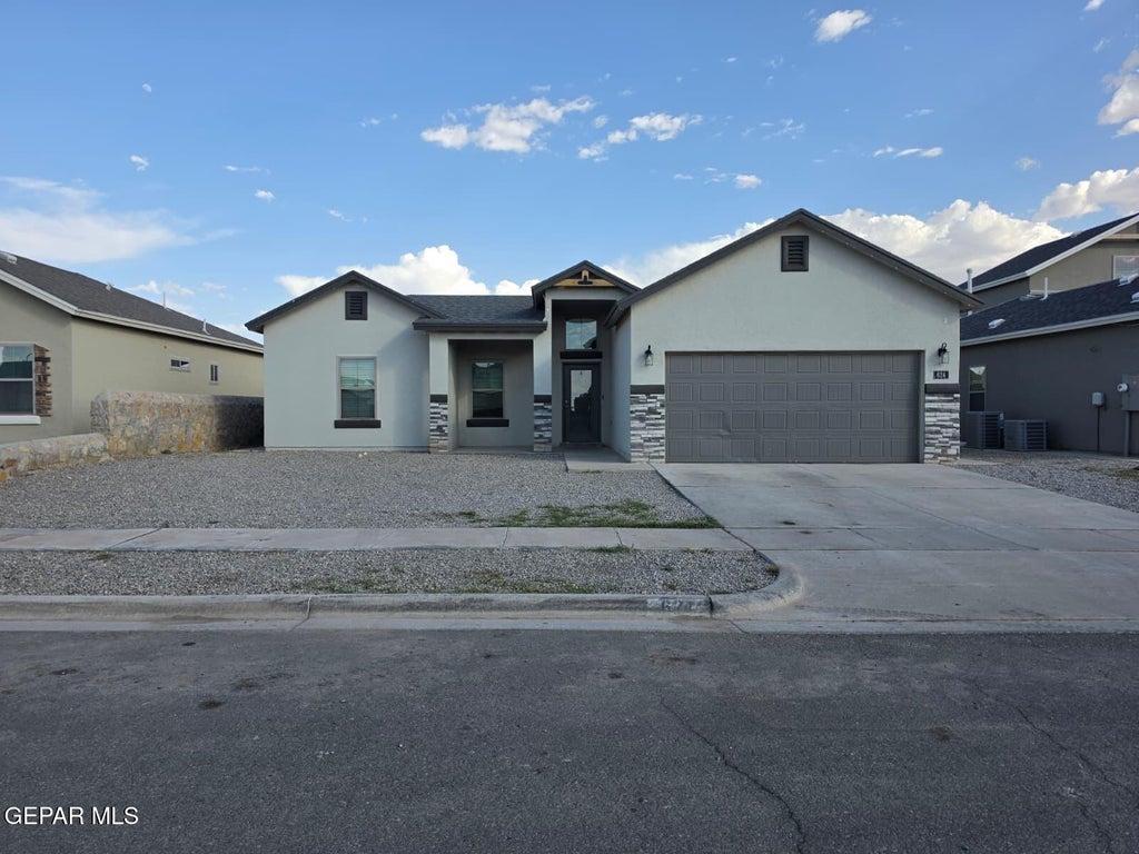 Photo of 624 David Ortiz Street, Socorro, TX 79927 (MLS # 946449)