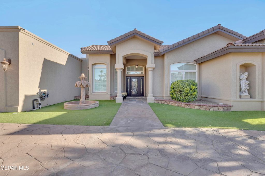 Photo of 11316 LINDENWOOD Avenue, El Paso, TX 79936 (MLS # 941043)