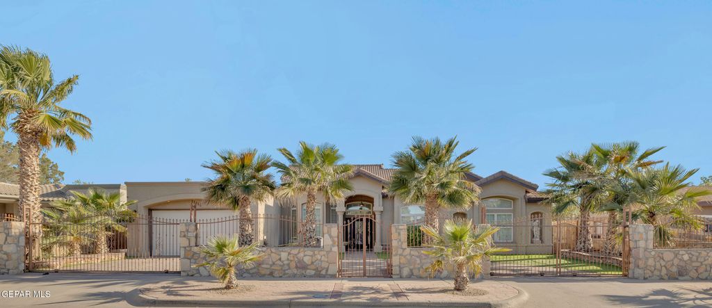 Photo of 11316 LINDENWOOD Avenue, El Paso, TX 79936 (MLS # 941043)