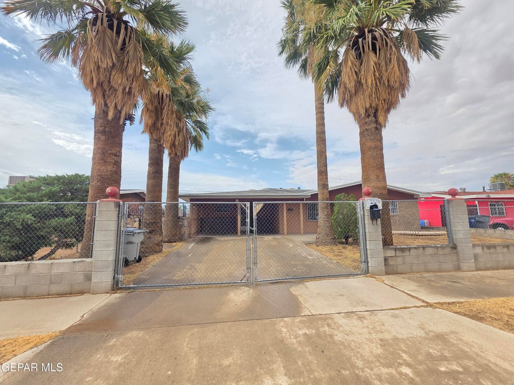 Photo of 5707 ELKTON Way, El Paso, TX 79924 (MLS # 948357)