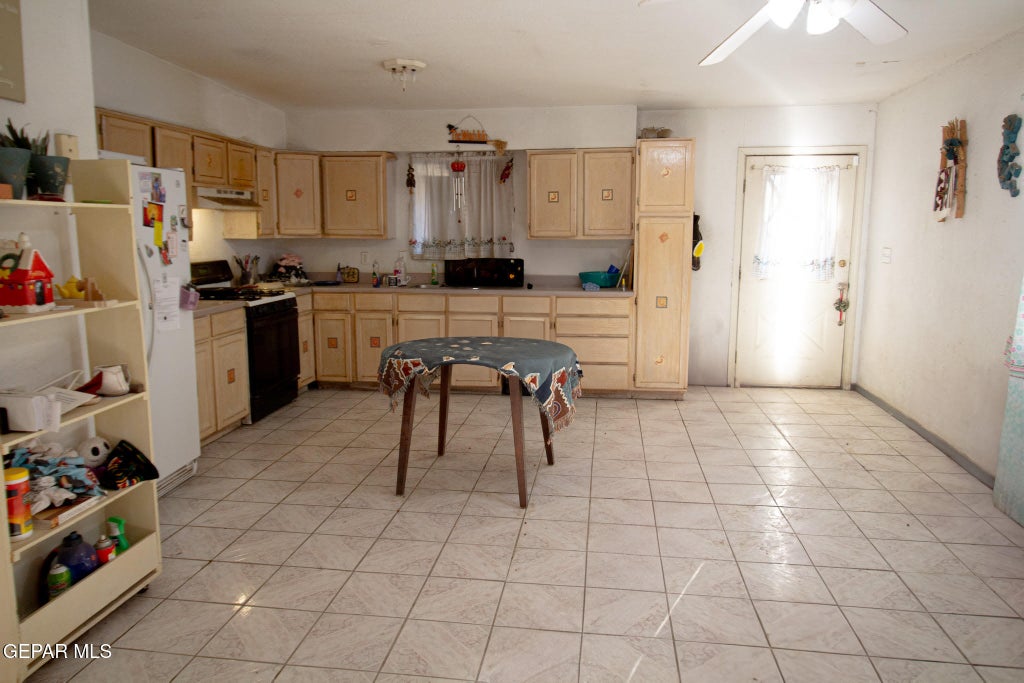 Photo of 8772 COLOMA Circle, El Paso, TX 79907 (MLS # 950734)