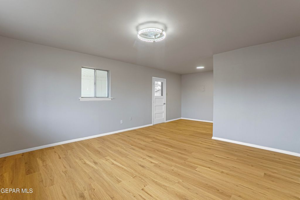 Photo of 5633 ARROWHEAD Drive, El Paso, TX 79924 (MLS # 943282)
