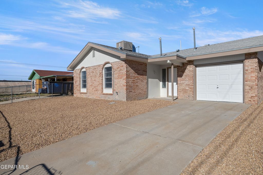 Photo of 8604 JOAQUIN Court, El Paso, TX 79907 (MLS # 935418)