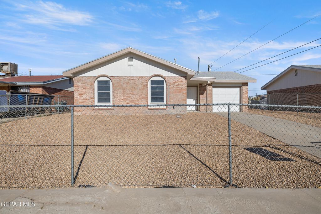 Photo of 8604 JOAQUIN Court, El Paso, TX 79907 (MLS # 935418)