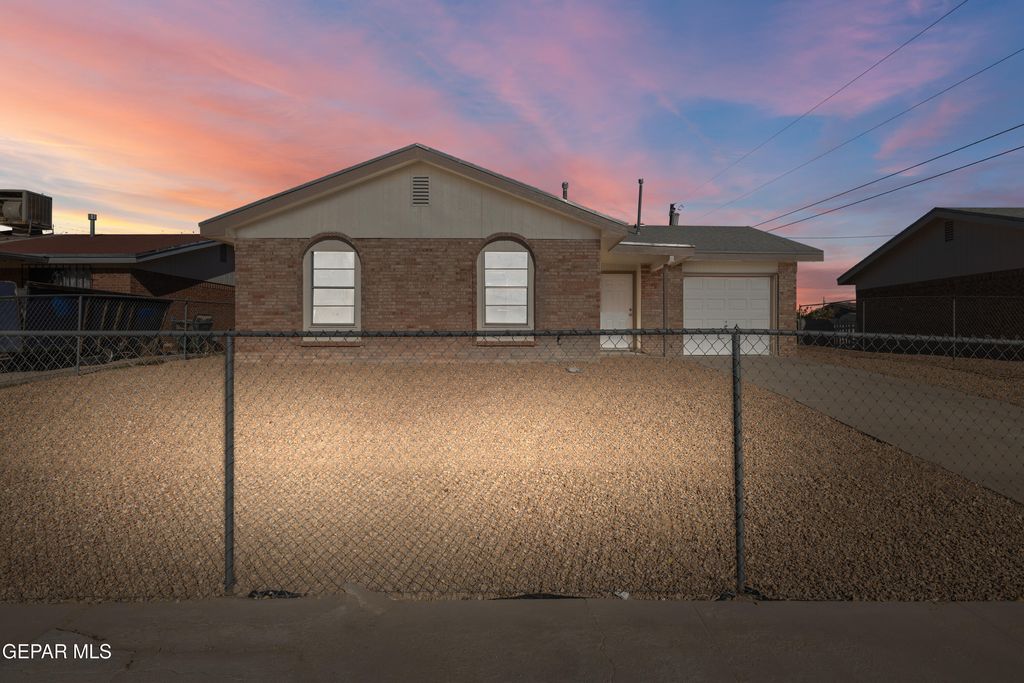 Photo of 8604 JOAQUIN Court, El Paso, TX 79907 (MLS # 935418)