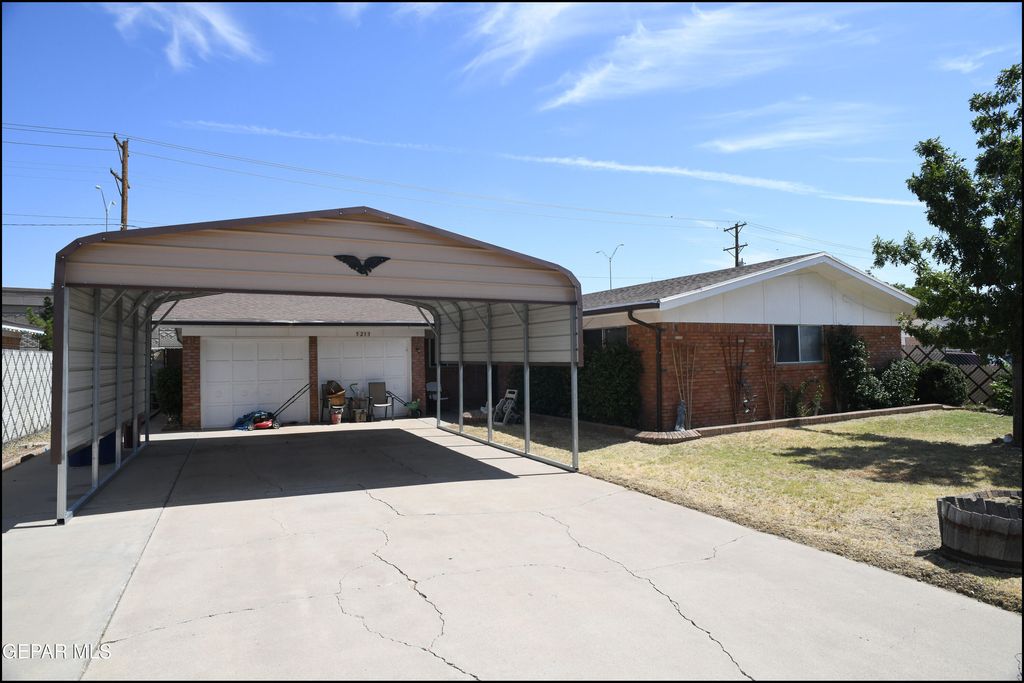 Photo of 5213 LA TASTE Avenue, El Paso, TX 79924 (MLS # 944330)
