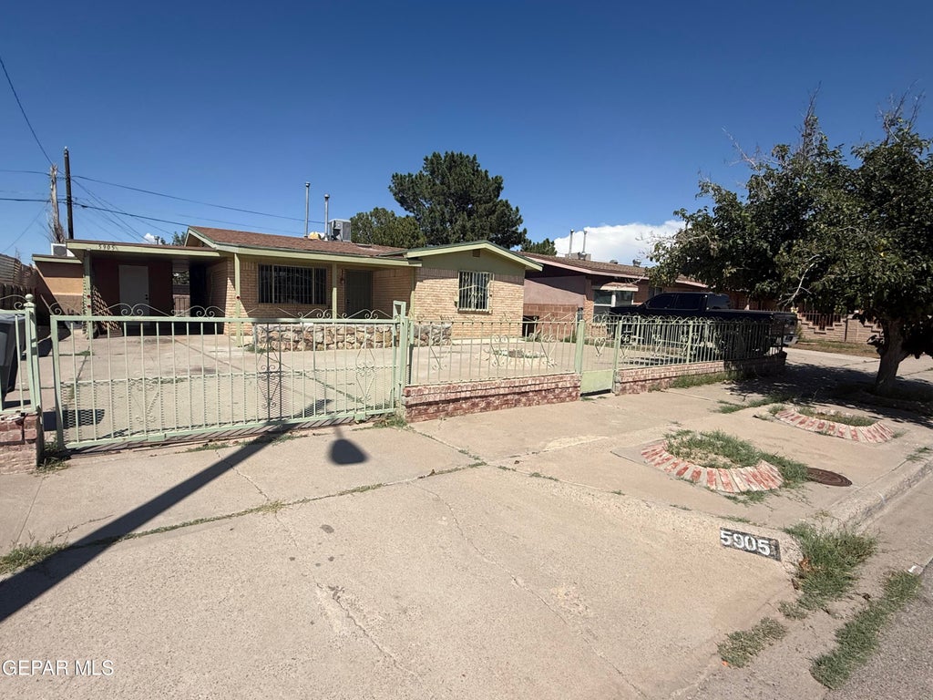 Photo of 5905 MAINZER Avenue, El Paso, TX 79905 (MLS # 951504)