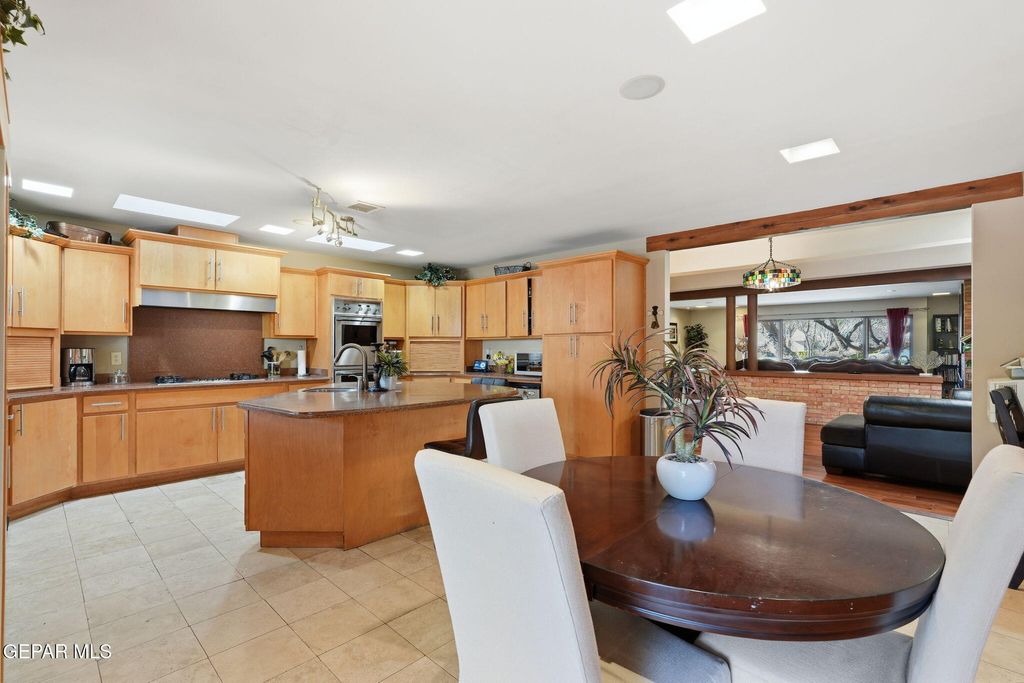 Photo of 716 Wakefield Court, El Paso, TX 79922 (MLS # 941207)