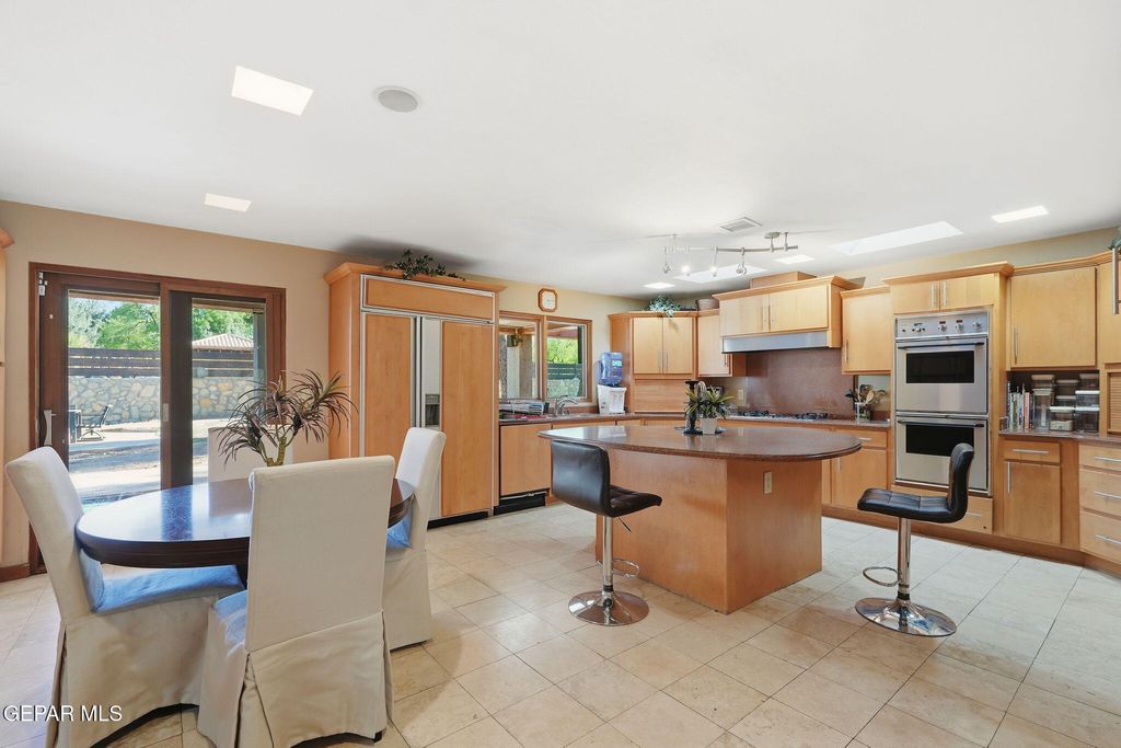 Photo of 716 Wakefield Court, El Paso, TX 79922 (MLS # 941207)