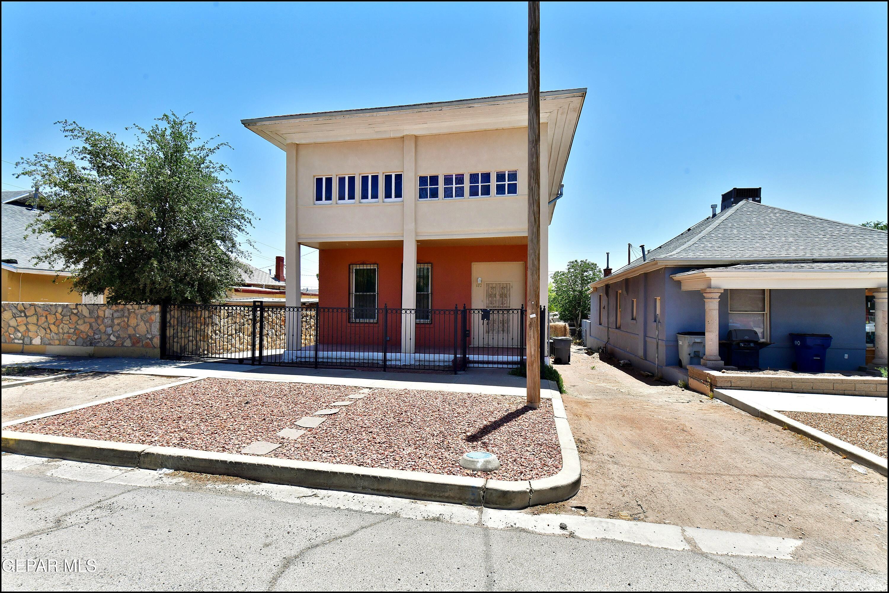 612 E NEVADA Avenue
