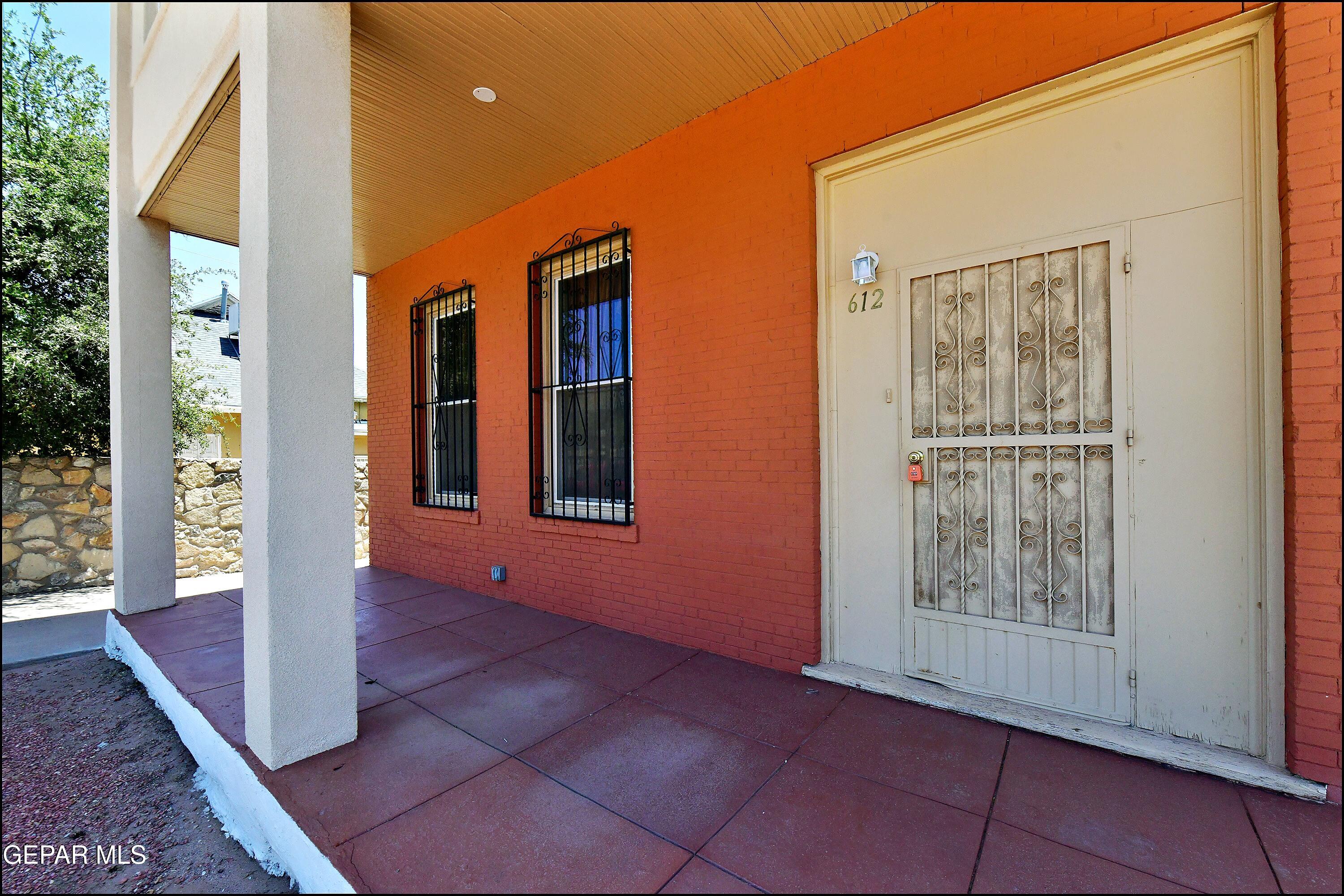 612 E NEVADA Avenue