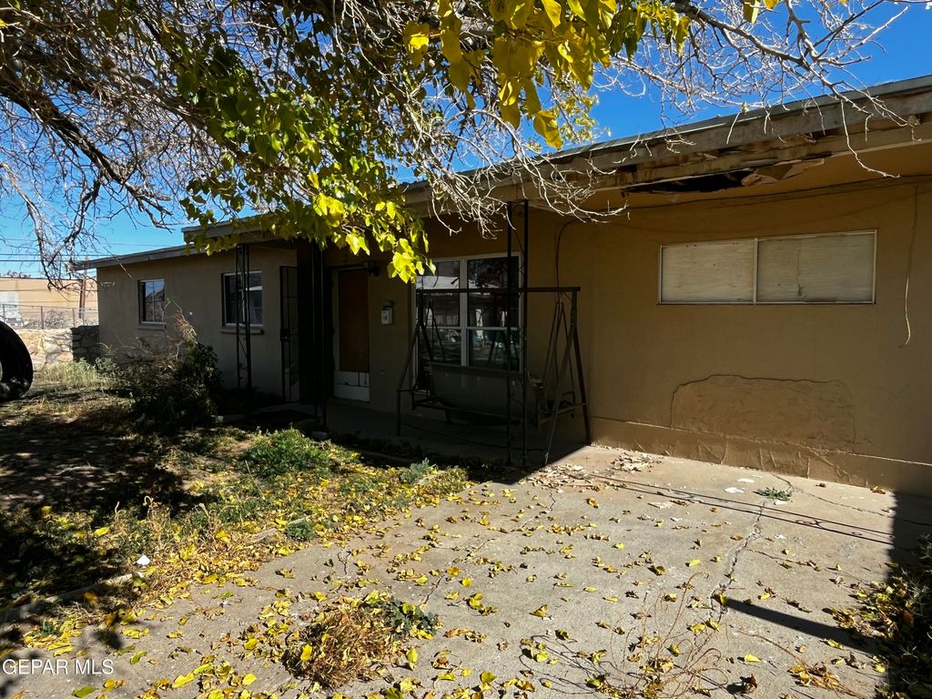 Photo of 4733 Guadalupe Drive, El Paso, TX 79904 (MLS # 935286)