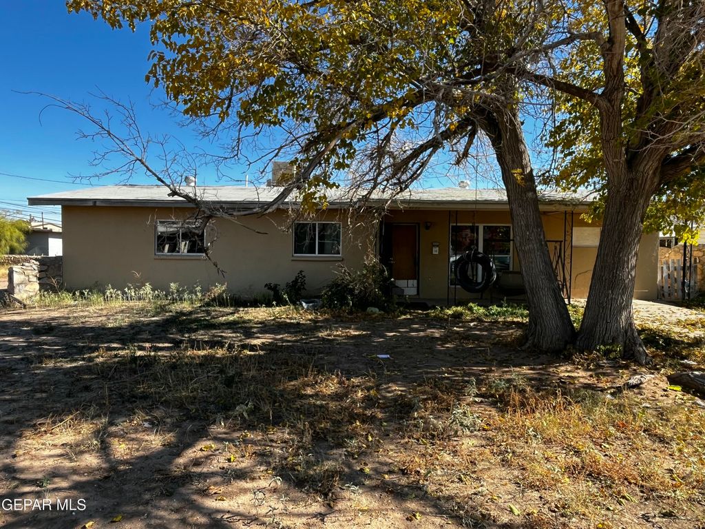 Photo of 4733 Guadalupe Drive, El Paso, TX 79904 (MLS # 935286)
