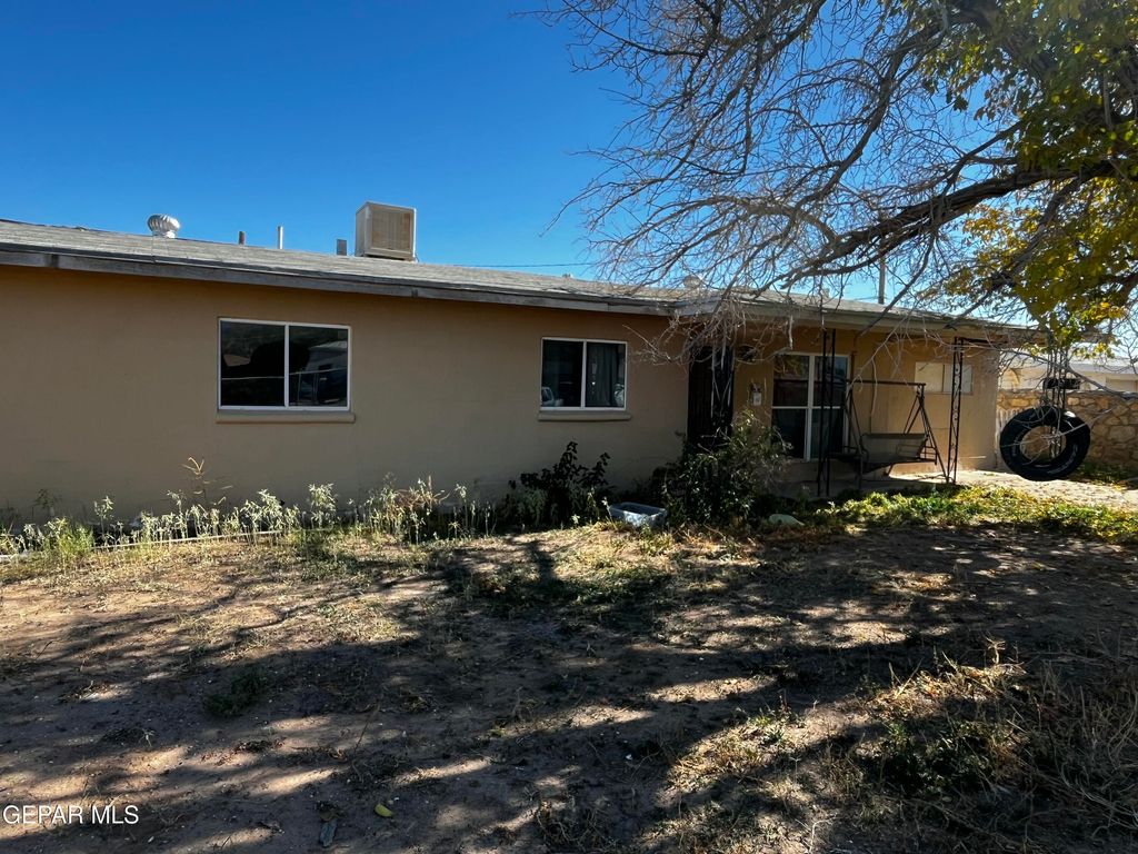 Photo of 4733 Guadalupe Drive, El Paso, TX 79904 (MLS # 935286)