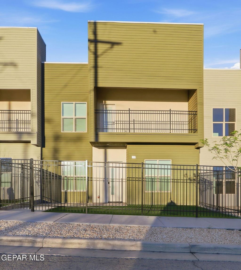 Photo of 201 Desert Pass Street #8, El Paso, TX 79912 (MLS # 943764)