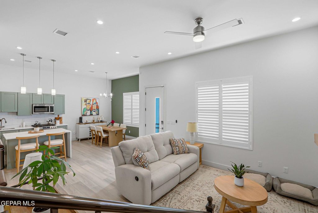 Photo of 201 Desert Pass Street #8, El Paso, TX 79912 (MLS # 943764)