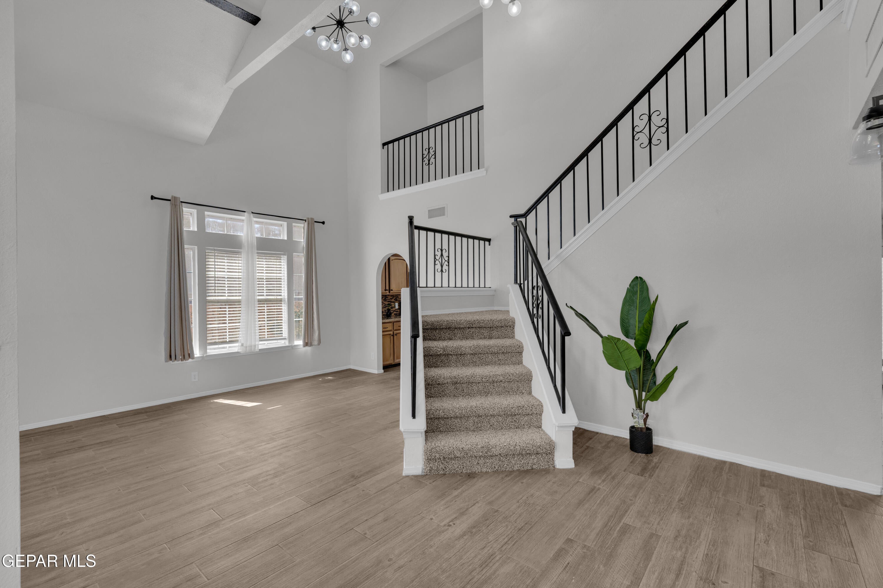1909 POLLY HARRIS Drive