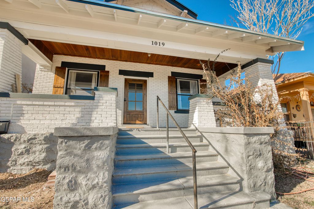 Photo of 1019 E NEVADA Avenue, El Paso, TX 79902 (MLS # 942271)