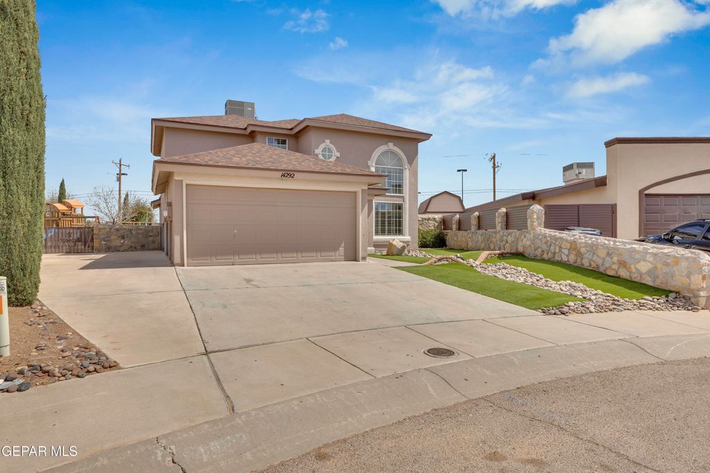 Photo of 14292 HONEY POINT Drive, El Paso, TX 79938 (MLS # 940659)