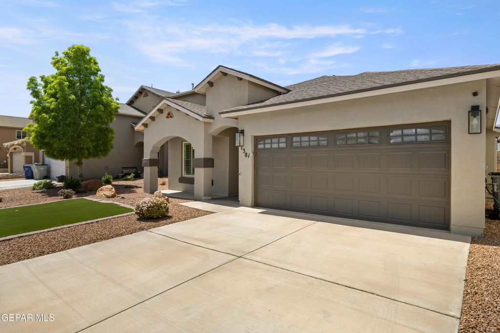 Photo of 11381 BULLSEYE Street, El Paso, TX 79934 (MLS # 941298)