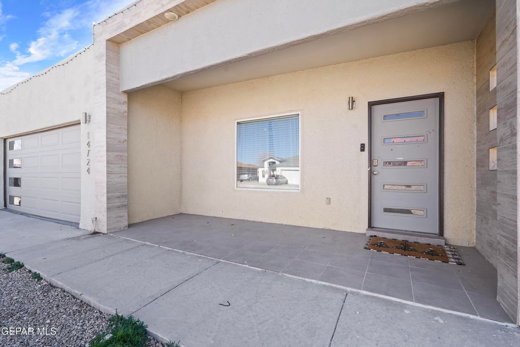 Photo of 14724 Mountain Breeze Avenue, Horizon City, TX 79928 (MLS # 936696)