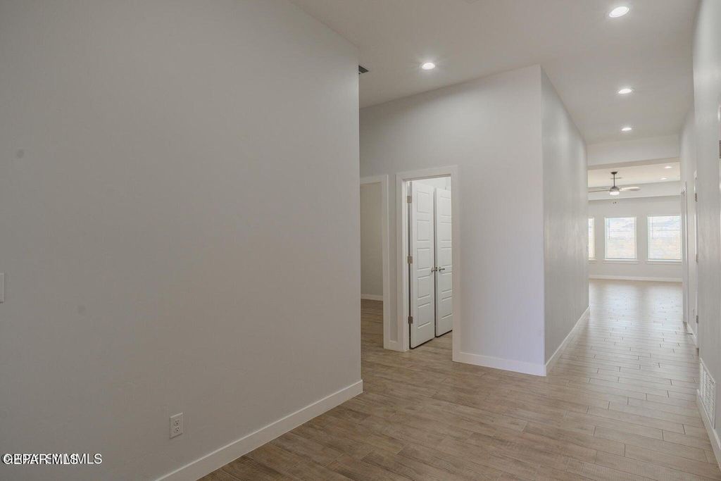 Photo of 110 Bonnie Trail, Sunland Park, NM 88063 (MLS # 940653)